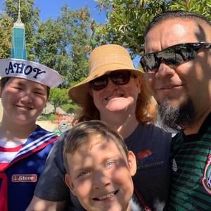 Meet your Posher, Manny